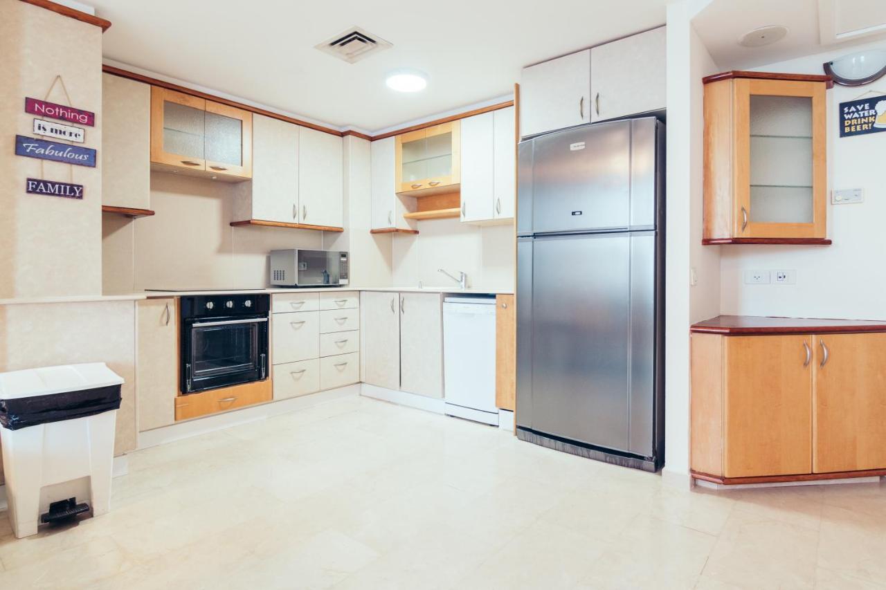 Almog Beach Apt Hotel מלון דירות אלמוג ביץ' حيفا المظهر الخارجي الصورة