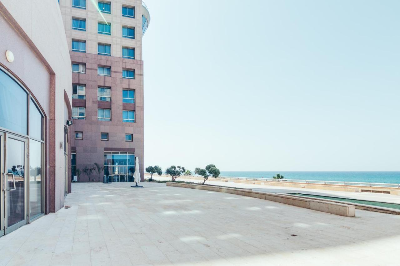 Almog Beach Apt Hotel מלון דירות אלמוג ביץ' حيفا المظهر الخارجي الصورة