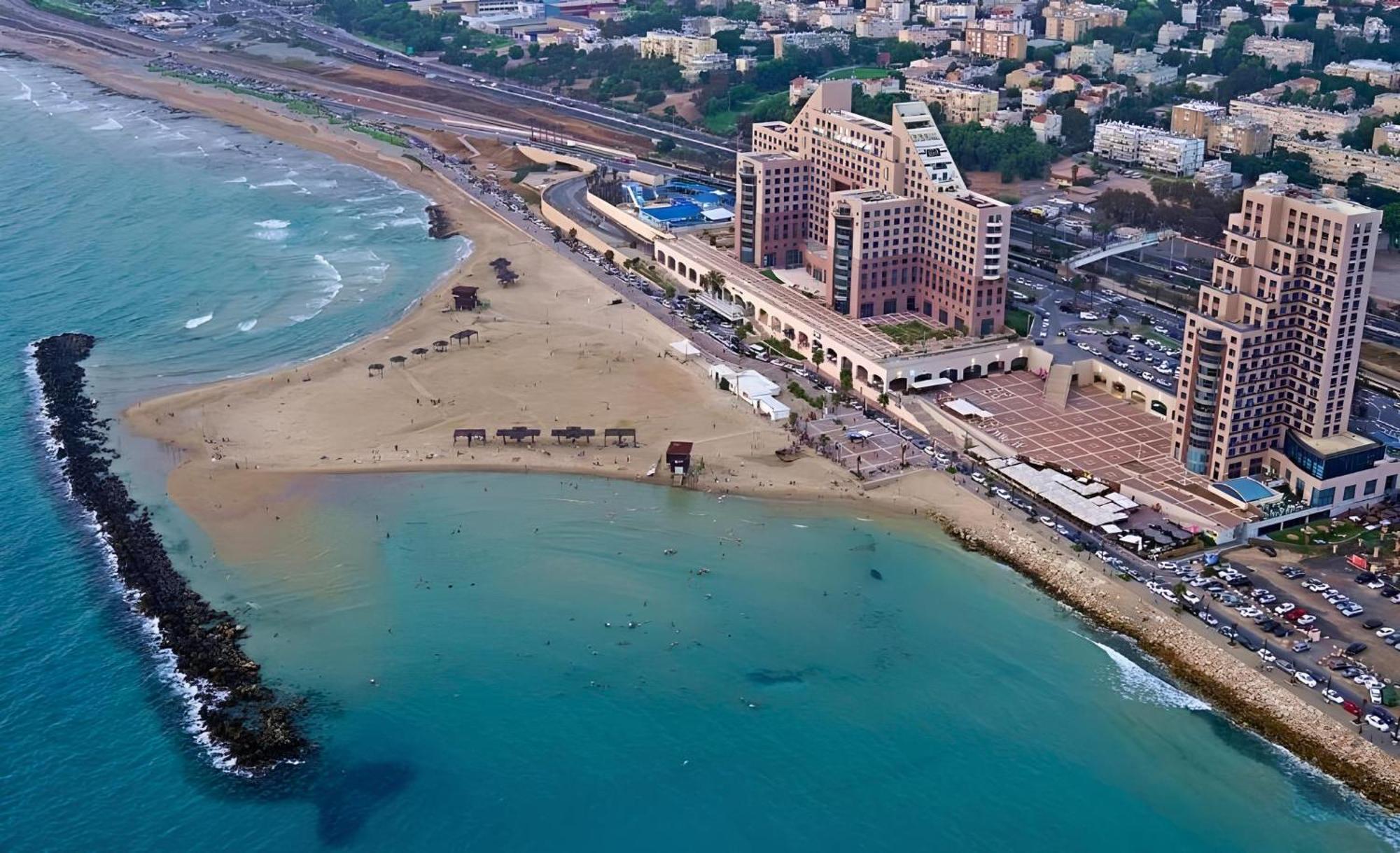 Almog Beach Apt Hotel מלון דירות אלמוג ביץ' حيفا المظهر الخارجي الصورة